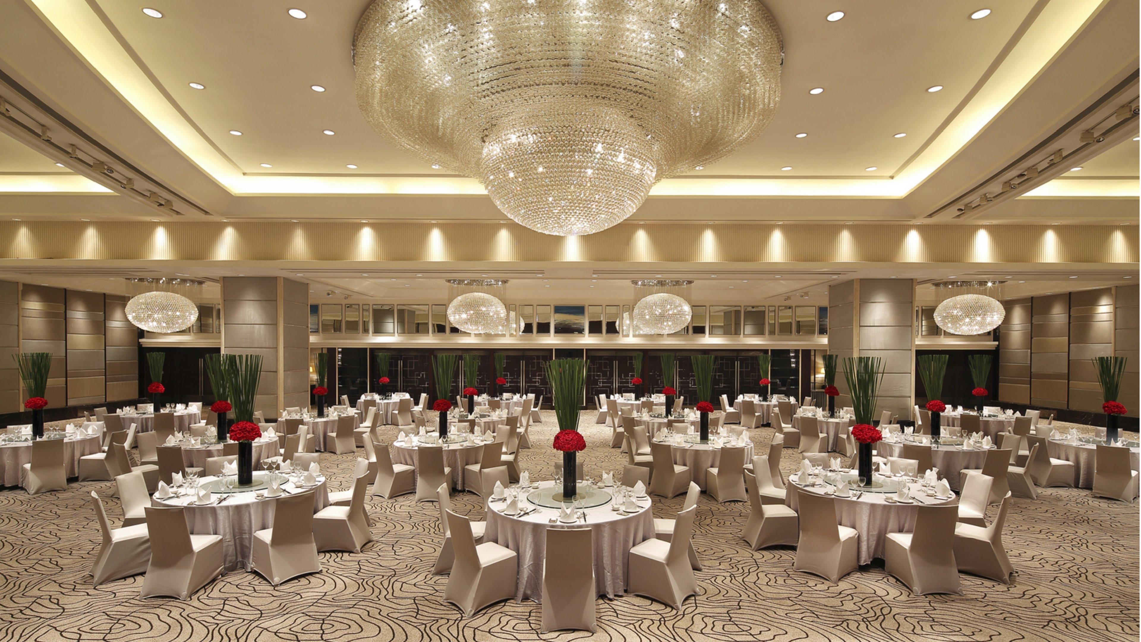 InterContinental Shanghai Pudong, an IHG Hotel Bagian luar foto