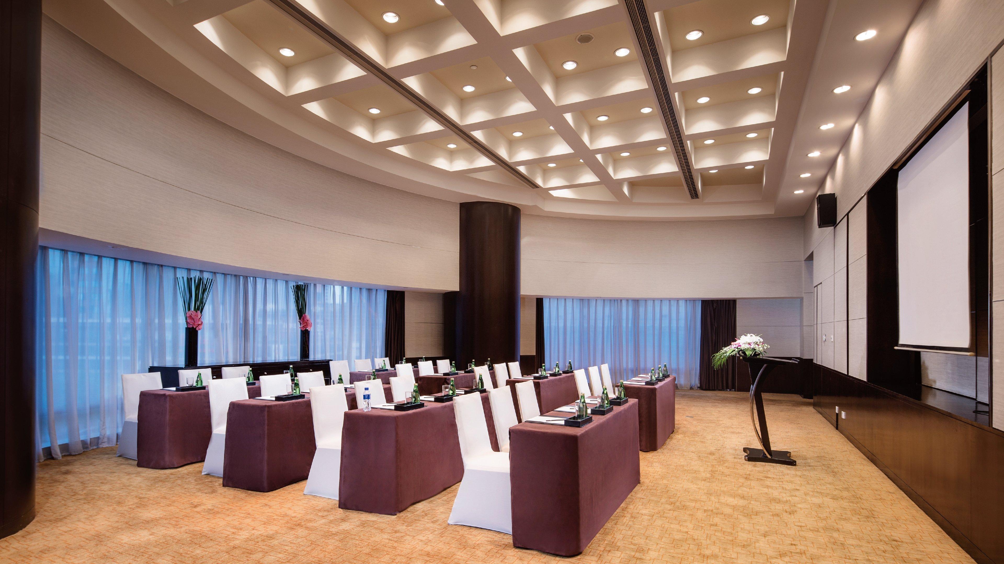 InterContinental Shanghai Pudong, an IHG Hotel Bagian luar foto