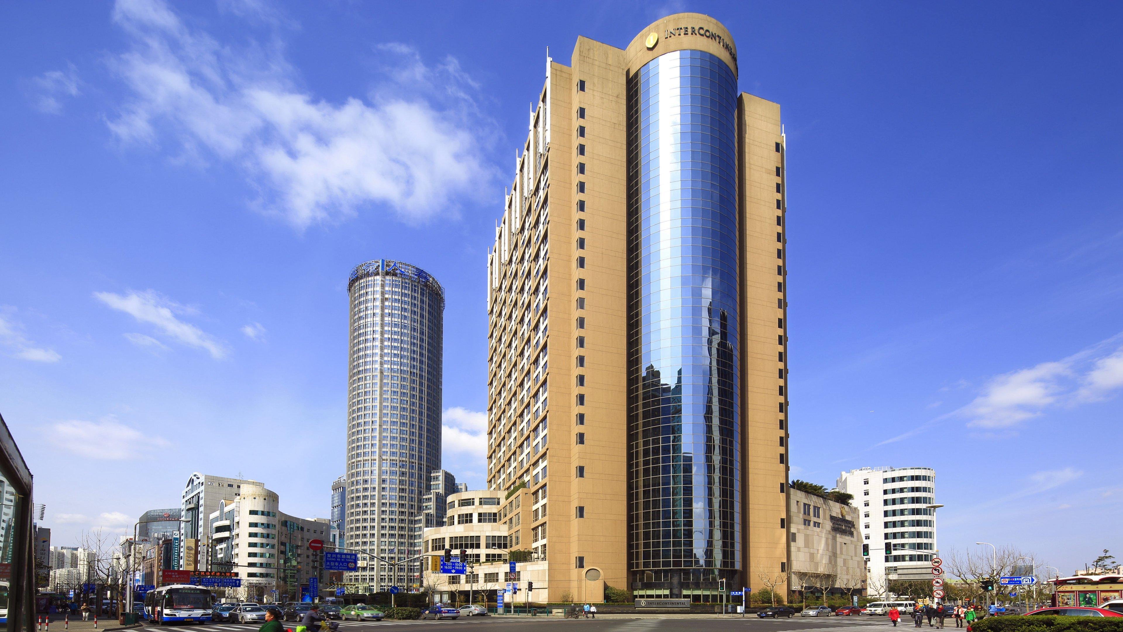 InterContinental Shanghai Pudong, an IHG Hotel Bagian luar foto